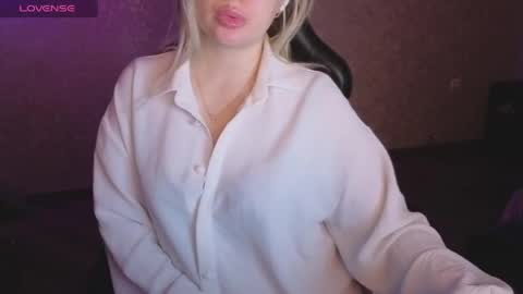 Anna online show from May 14, 2026, 12:28 am