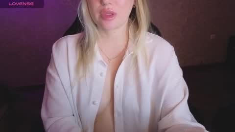 Anna online show from May 15, 2026, 1:01 am