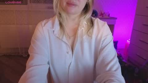 Anna online show from July 21, 2026, 1:08 am