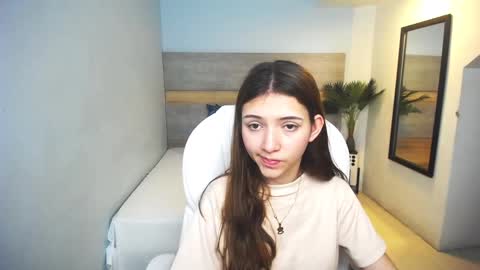 Liseth Fox online show from December 12, 2024, 7:04 pm