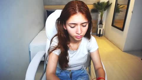 Liseth Fox online show from December 28, 2024, 6:18 pm