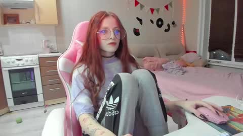 Snapshot of lisiasweet chatting on March 8, 2025, 5:54 pm Lika online show from March 8, 2025, 5:54 pm