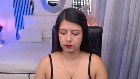 Andrea online show from May 27, 2026, 2:30 am