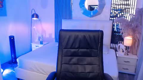 Snapshot of liss_black chatting on July 14, 2026, 3:55 am Andrea online show from July 14, 2026, 3:55 am