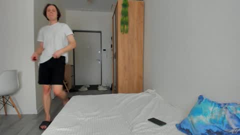 Alfie online show from December 22, 2024, 7:31 pm