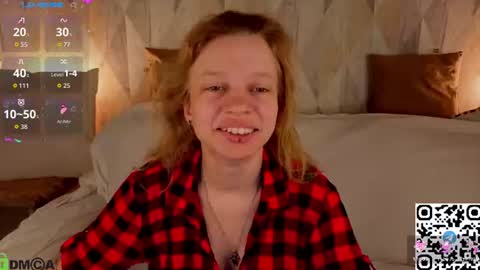 Snapshot of lissa_kitsune chatting on June 16, 2026, 1:08 am Lissa online show from June 16, 2026, 1:08 am