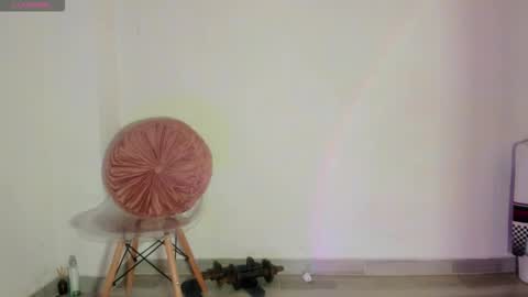 lissa_petitee online show from December 17, 2025, 8:37 pm