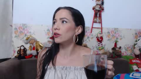 Sara Lucia online show from December 19, 2024, 3:41 pm