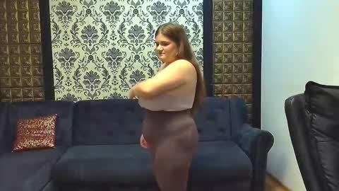 Snapshot of lissabigtitts chatting on November 10, 2025, 2:49 pm Lisa online show from November 10, 2025, 2:49 pm