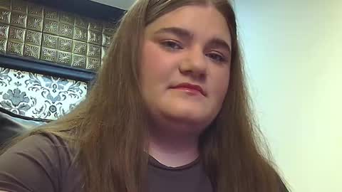 Snapshot of lissabigtitts chatting on November 18, 2025, 3:38 pm Lisa online show from November 18, 2025, 3:38 pm