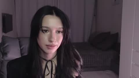 lissaelison online show from March 4, 2026, 9:43 pm