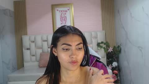 lissandra_s online show from November 29, 2025, 8:50 am