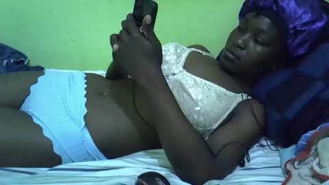 Snapshot of lisssa01 chatting on September 18, 2025, 12:29 pm lisssa01 online show from September 18, 2025, 12:29 pm