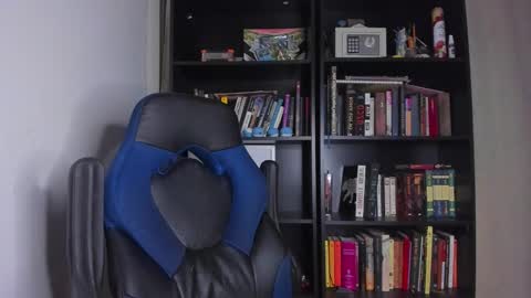 Literateboy online show from December 4, 2025, 1:15 am