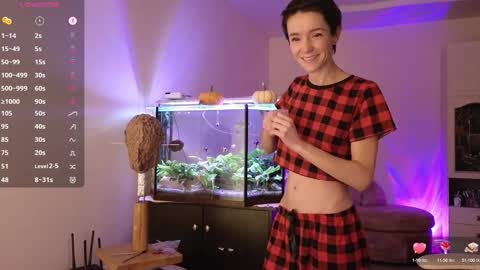 Alisa online show from November 12, 2025, 3:56 pm