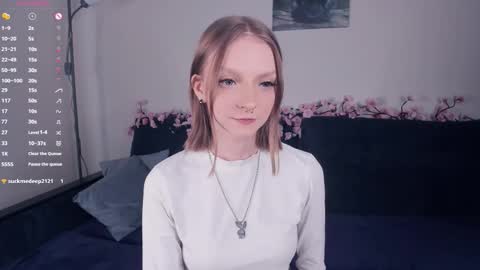 Snapshot of little__caprice chatting on November 8, 2025, 7:30 am Bella online show from November 8, 2025, 7:30 am