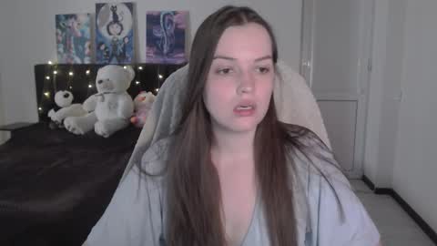 little__flowers online show from September 20, 2025, 8:37 am