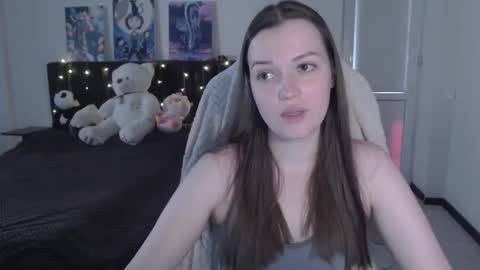 little__flowers online show from September 27, 2025, 9:25 am