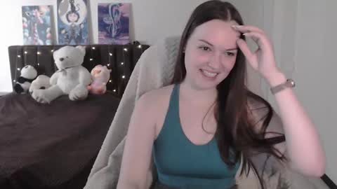 little__flowers online show from October 6, 2025, 7:39 am