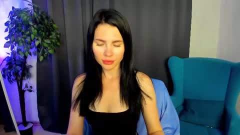 Snapshot of little__isabel chatting on June 29, 2026, 7:58 am Isabel online show from June 29, 2026, 7:58 am