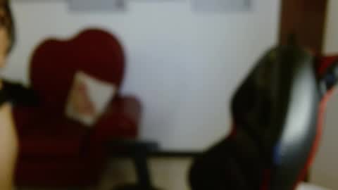 Snapshot of little__sofi_ chatting on November 18, 2025, 2:43 pm Sofi online show from November 18, 2025, 2:43 pm