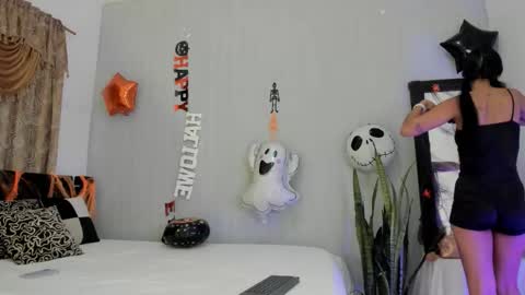 little_abbye online show from October 21, 2025, 10:49 am