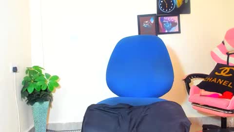 little_africa online show from February 11, 2025, 11:10 am