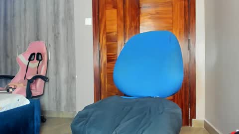 little_africa online show from March 18, 2026, 7:11 am