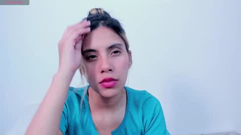 Snapshot of little_angelhot chatting on December 18, 2024, 3:15 am angelica online show from December 18, 2024, 3:15 am