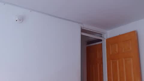 TU ANGELITO online show from November 12, 2025, 8:52 pm