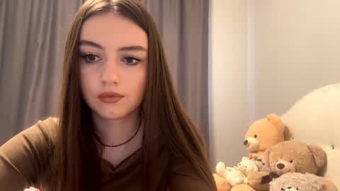 Catherine online show from October 28, 2025, 3:21 am