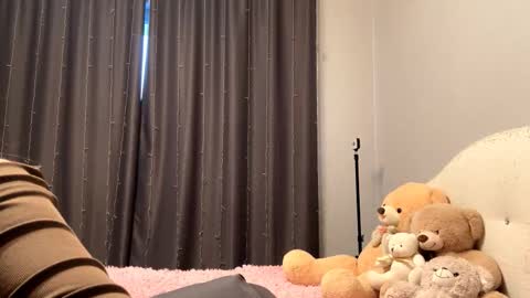 Catherine online show from December 18, 2025, 3:12 am