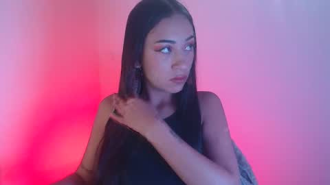 Aliciaparaisss online show from October 19, 2025, 9:04 pm