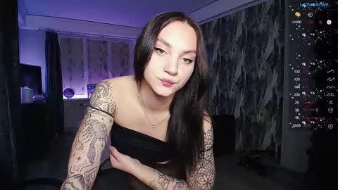 Birdy online show from November 22, 2025, 3:44 pm