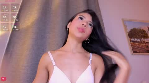 Snapshot of little_caprice_x chatting on October 1, 2025, 8:04 pm Ana online show from October 1, 2025, 8:04 pm