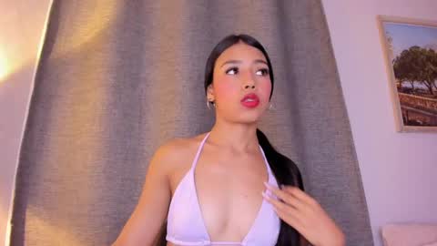 Snapshot of little_caprice_x chatting on October 13, 2025, 7:03 pm Ana online show from October 13, 2025, 7:03 pm