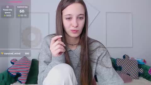 Lana online show from September 25, 2025, 7:01 am
