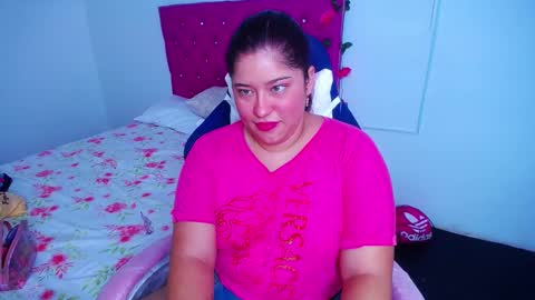 Snapshot of little_flower4you chatting on December 31, 2024, 12:21 am mai rojas online show from December 31, 2024, 12:21 am