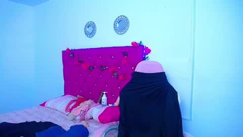 Snapshot of little_flower4you chatting on January 17, 2025, 1:25 am mai rojas online show from January 17, 2025, 1:25 am