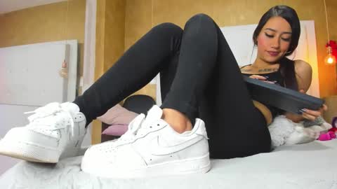   online show from October 30, 2025, 1:34 pm