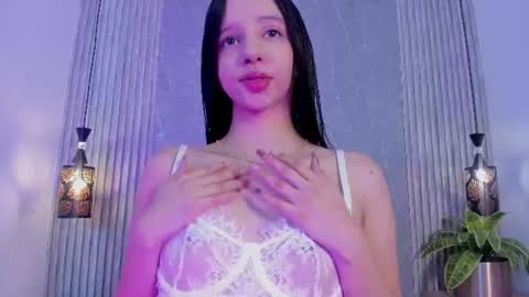 Snapshot of little_melody1 chatting on July 22, 2026, 12:41 pm little_melody1 online show from July 22, 2026, 12:41 pm