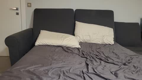 Snapshot of little_sakuraxxx chatting on February 16, 2025, 3:15 am GiuliaFrancesco online show from February 16, 2025, 3:15 am