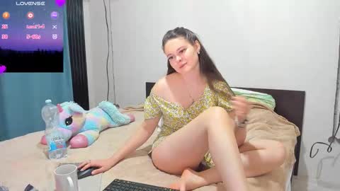 Kat online show from October 17, 2025, 8:44 pm