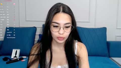 Kwan online show from January 18, 2026, 9:35 am