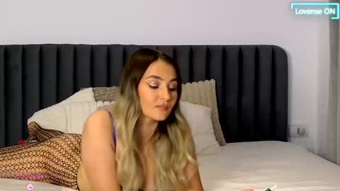 Snapshot of littleblondbunny chatting on May 4, 2026, 9:00 pm littleblondbunny online show from May 4, 2026, 9:00 pm