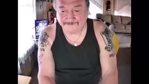 Snapshot of littled83057 chatting on October 10, 2025, 5:34 pm Littled83057 online show from October 10, 2025, 5:34 pm