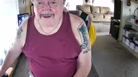 Snapshot of littled83057 chatting on October 31, 2025, 5:47 pm Littled83057 online show from October 31, 2025, 5:47 pm