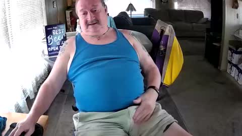 Snapshot of littled83057 chatting on November 10, 2025, 7:46 pm Littled83057 online show from November 10, 2025, 7:46 pm