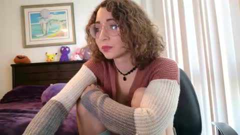 littledeathtrap online show from December 5, 2025, 6:37 pm