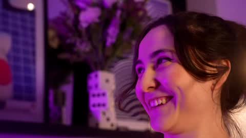 Snapshot of littlee33 chatting on November 7, 2025, 9:15 pm Emily Hill online show from November 7, 2025, 9:15 pm